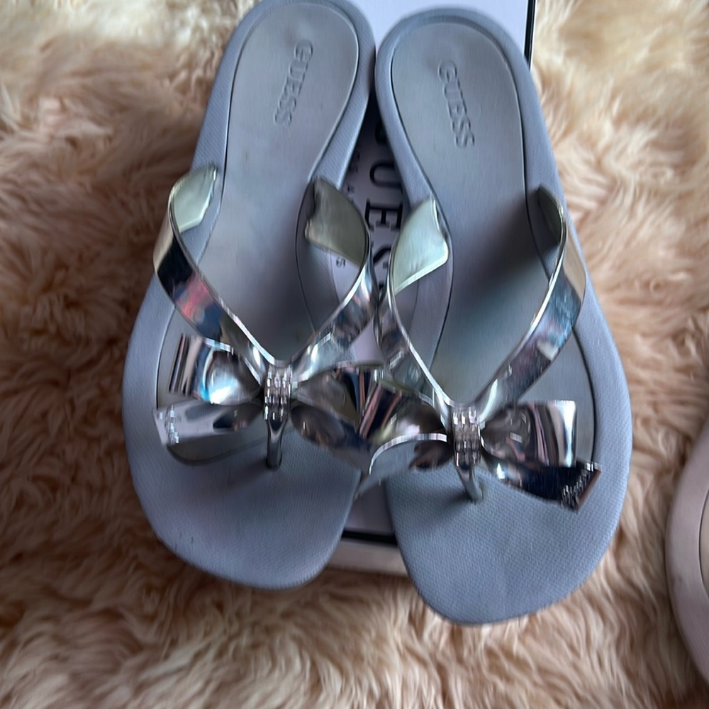 Guess flip flops tutu in silver